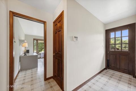 8680 Heather Dr, Burr Ridge, IL 60527 photo 7