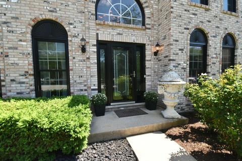 4953 Westhill Cir, Plainfield, IL 60586 photo 2