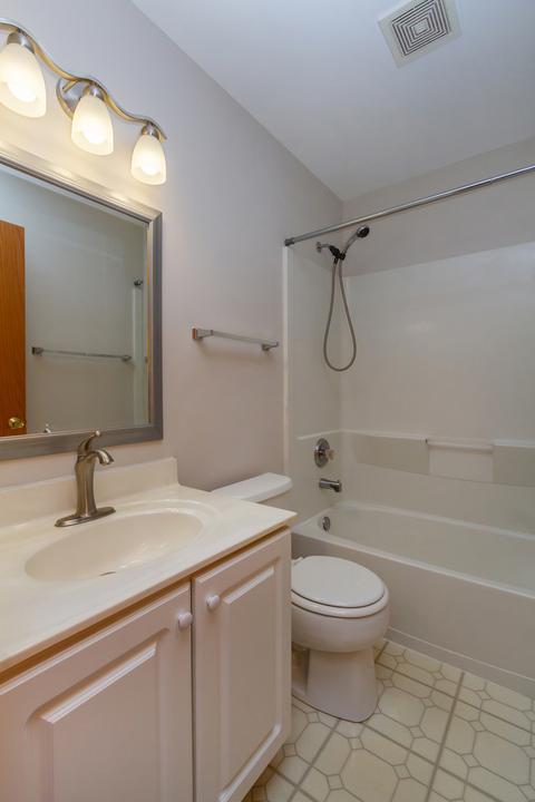 2240 Dawson Ln, Algonquin, IL 60102 photo 26