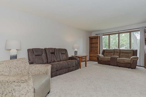 119 Ruth Rd, Bloomington, IL 61701 photo 5