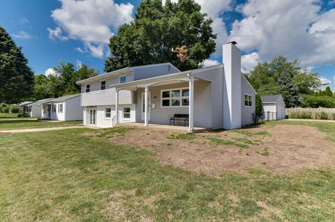 300 Martin St, Normal, IL 61761 photo 2