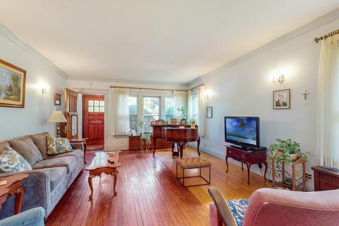 746 S 4th Ave, Des Plaines, IL 60016 photo 5