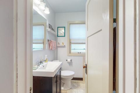 746 S 4th Ave, Des Plaines, IL 60016 photo 14
