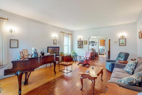 746 S 4th Ave, Des Plaines, IL 60016 photo 4