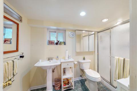 746 S 4th Ave, Des Plaines, IL 60016 photo 13