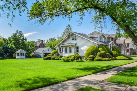 746 S 4th Ave, Des Plaines, IL 60016 photo 2