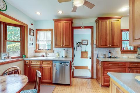 746 S 4th Ave, Des Plaines, IL 60016 photo 8