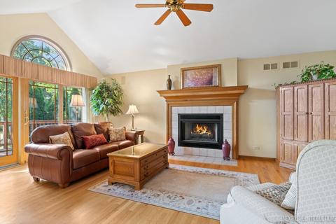 2303 Brookside Ct, Aurora, IL 60502 photo 12