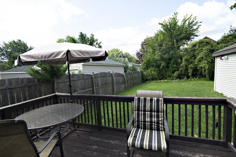 420 Sunset Dr, Elgin, IL 60123 photo 22