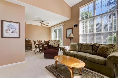 291 Grandview Ct, Algonquin, IL 60102 photo 5