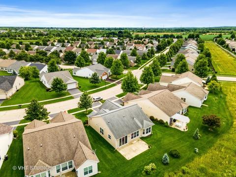 2852 Edgewater Dr, Elgin, IL 60124 photo 23