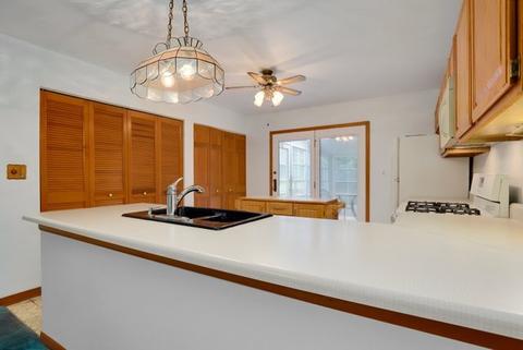 4675 Sunflower Ln, Hoffman Estates, IL 60192 photo 12