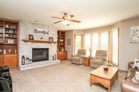 1502 Beckenham Dr, Bloomington, IL 61704 photo 5