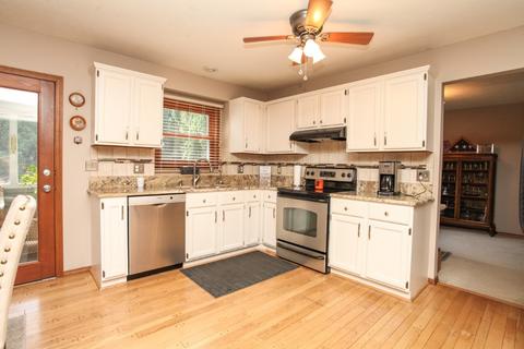 1502 Beckenham Dr, Bloomington, IL 61704 photo 7
