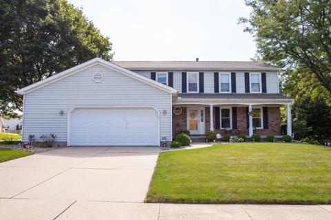 1502 Beckenham Dr, Bloomington, IL 61704 photo 1