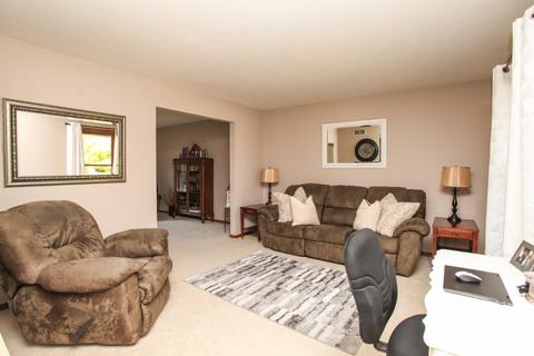 1502 Beckenham Dr, Bloomington, IL 61704 photo 13