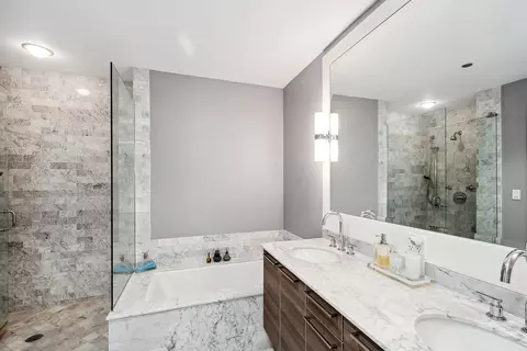10 E Delaware Pl #31E, Chicago, IL 60611 photo 14