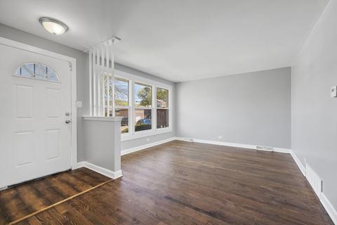 1139 E 82nd Pl, Chicago, IL 60619 photo 2