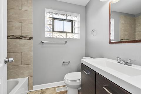 1139 E 82nd Pl, Chicago, IL 60619 photo 7