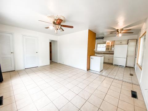 2006 Greendale Dr, Champaign, IL 61821 photo 7