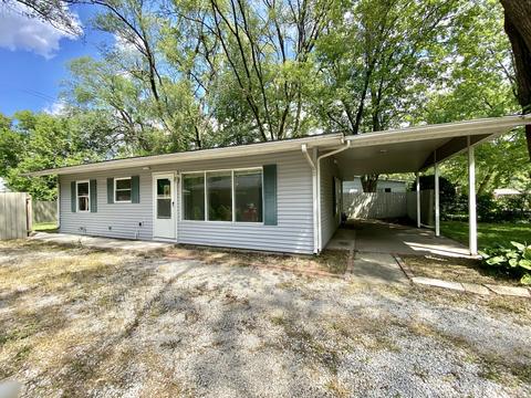 2006 Greendale Dr, Champaign, IL 61821 photo 3