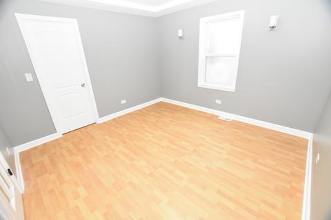 3209 Sangamon St, Steger, IL 60475 photo 9
