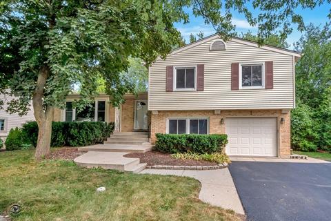 1 Forestway Dr, Deerfield, IL 60015 photo 1