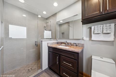 2000 W Mark Ter, Mount Prospect, IL 60056 photo 10
