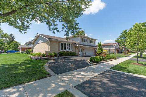 2000 W Mark Ter, Mount Prospect, IL 60056 photo 2