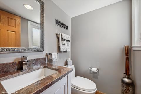 2000 W Mark Ter, Mount Prospect, IL 60056 photo 8