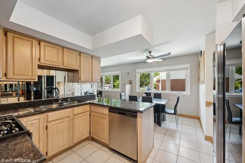 2000 W Mark Ter, Mount Prospect, IL 60056 photo 5
