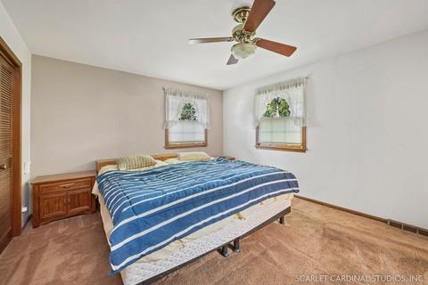 2 S372 Seneca Dr, Wheaton, IL 60189 photo 13