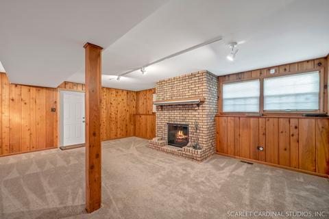 2 S372 Seneca Dr, Wheaton, IL 60189 photo 16