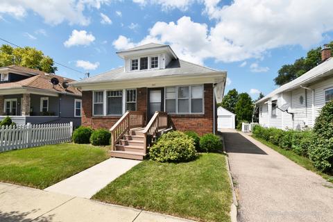 849 E Lake St, Aurora, IL 60506 photo 1