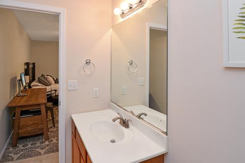 3 Ross Dr #5, Bloomington, IL 61701 photo 29