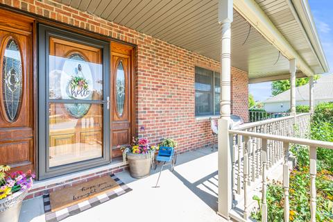 604 Reilly Ct, Minooka, IL 60447 photo 2