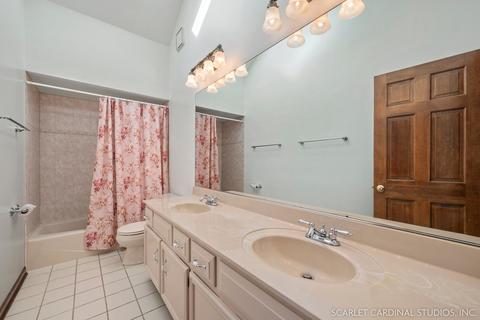 1210 Eagle Ct, Wheaton, IL 60189 photo 25