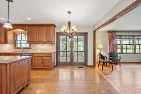 1210 Eagle Ct, Wheaton, IL 60189 photo 12