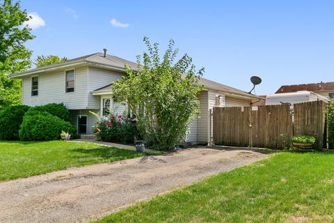 7002 Astoria Dr, Plainfield, IL 60586 photo 2