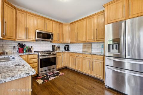 23736 Adams Ct, Plainfield, IL 60586 photo 4