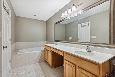 23736 Adams Ct, Plainfield, IL 60586 photo 15