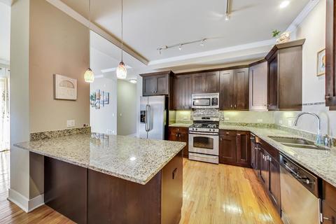 207 E 31st St #2E, Chicago, IL 60616 photo 5
