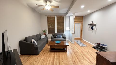 250 E 37th St, Chicago, IL 60653 photo 8
