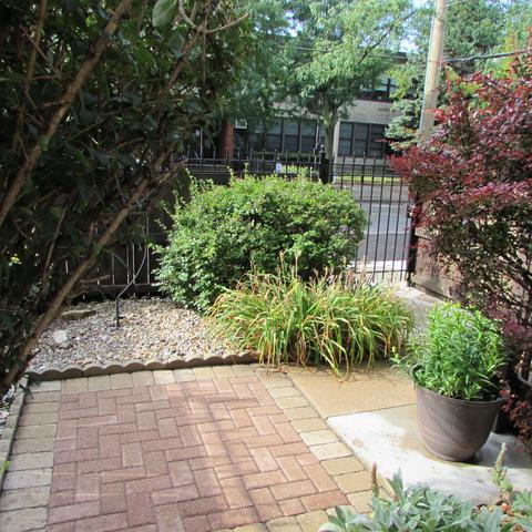 250 E 37th St, Chicago, IL 60653 photo 4