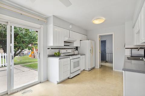 399 King Ln, Des Plaines, IL 60016 photo 7