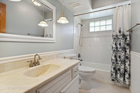 399 King Ln, Des Plaines, IL 60016 photo 13