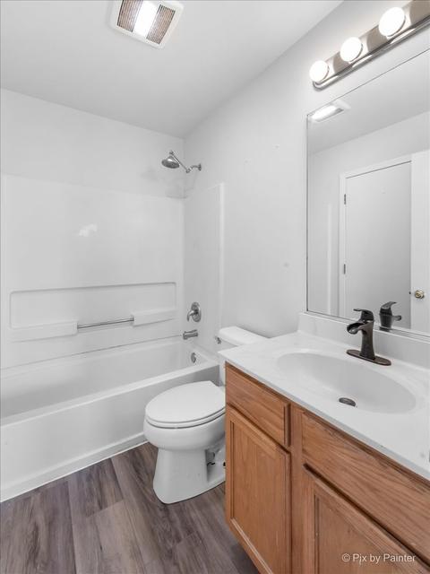 28905 Bakers Dr, Lakemoor, IL 60051 photo 17