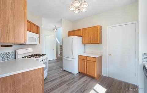 28905 Bakers Dr, Lakemoor, IL 60051 photo 7
