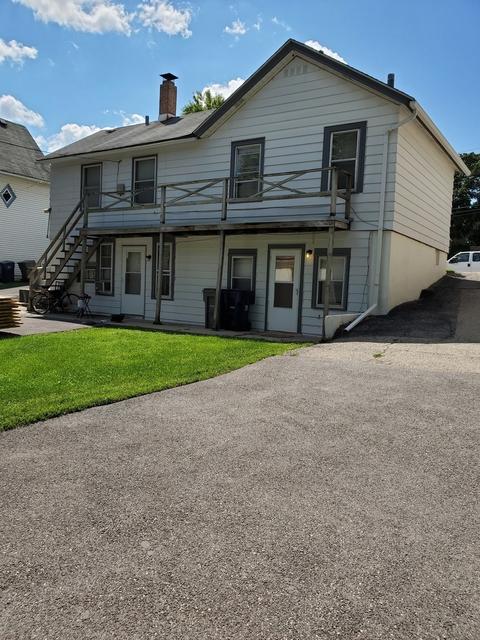 7 Lynch St, Elgin, IL 60123 photo 2