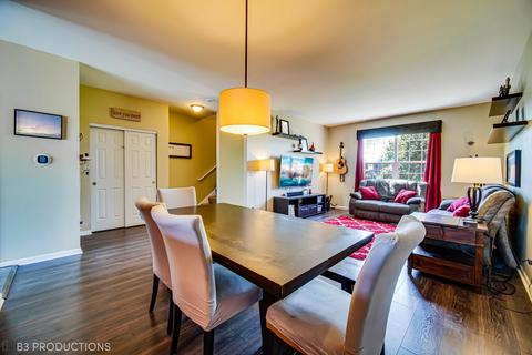 5316 Cobblers Xing, Mchenry, IL 60050 photo 2